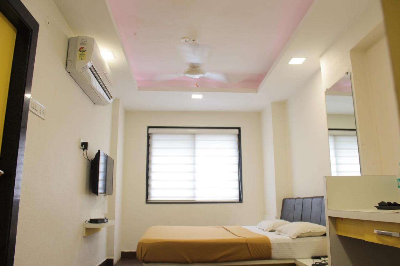Hotel Maa Sharda Indore Dış mekan fotoğraf
