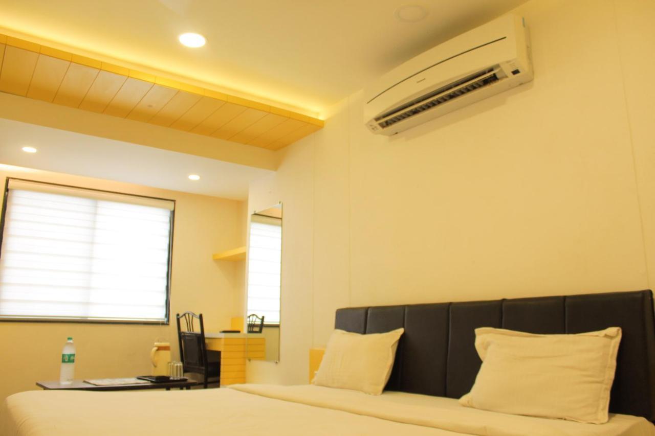 Hotel Maa Sharda Indore Dış mekan fotoğraf