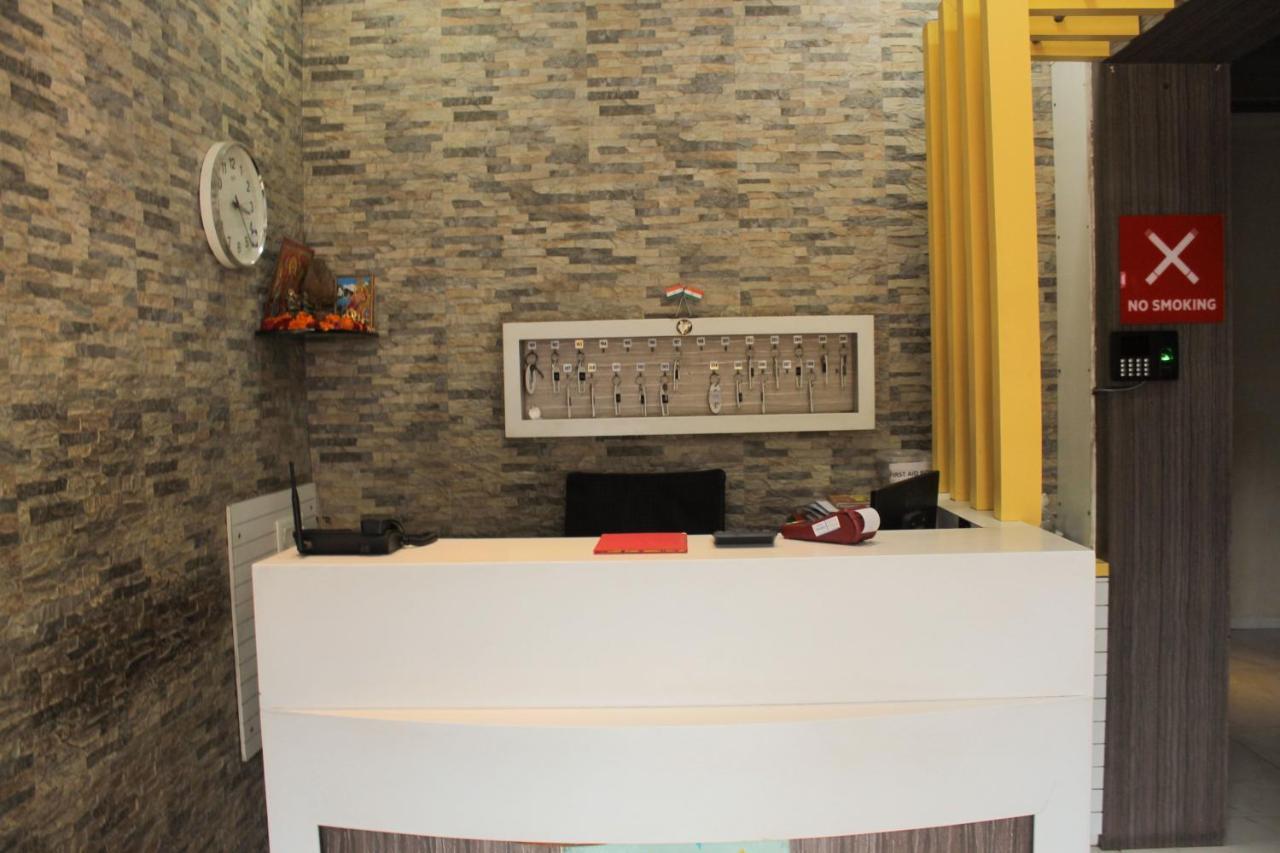 Hotel Maa Sharda Indore Dış mekan fotoğraf