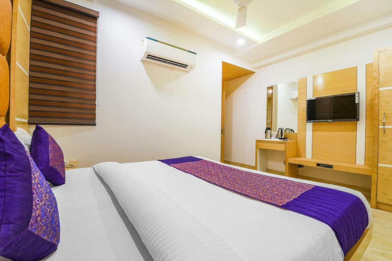 Hotel Maa Sharda Indore Dış mekan fotoğraf